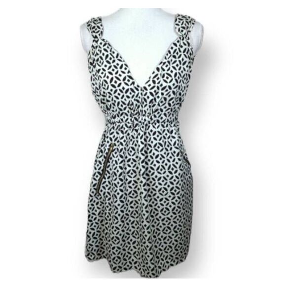 SPEED CONTROL NEW YORK BLACK & WHITE DRESS SZ.S EUC. - Picture 1 of 8